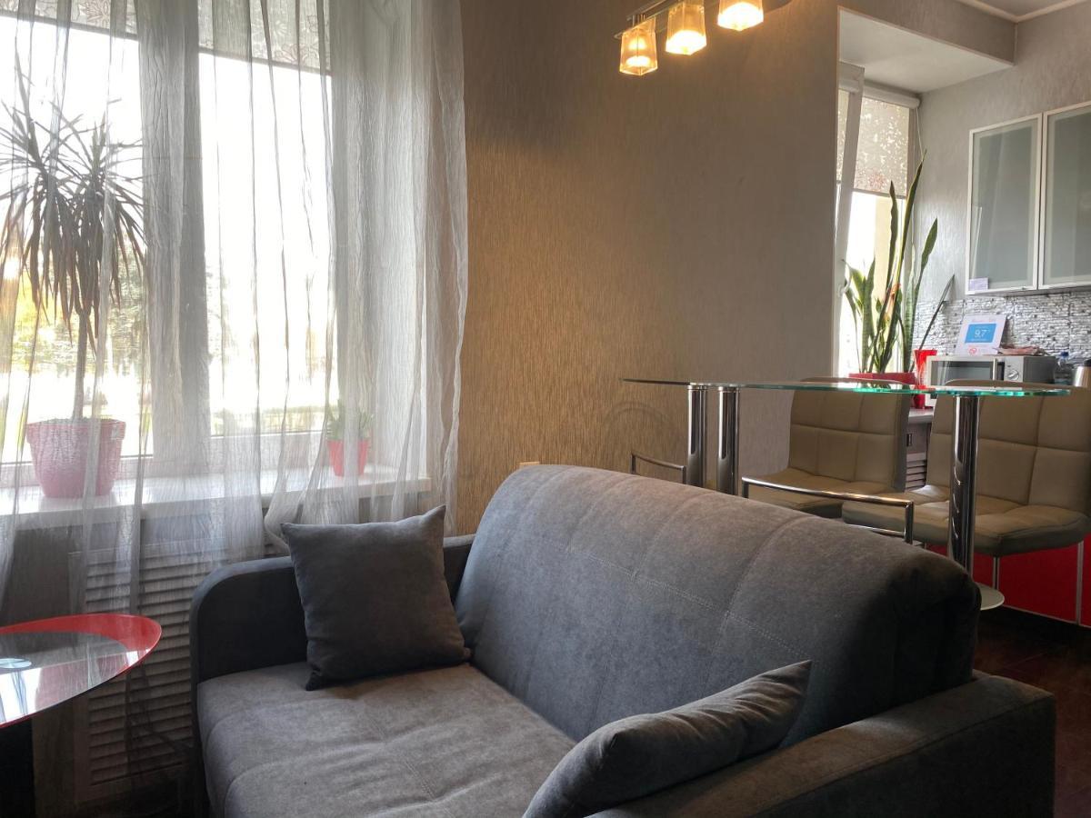 Modern Luxury Studio In The Center Of Kharkiv At Konstitutsii Square Exterior foto
