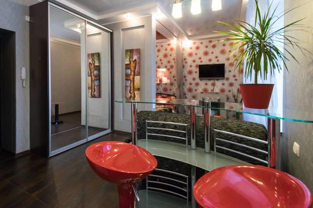 Modern Luxury Studio In The Center Of Kharkiv At Konstitutsii Square Exterior foto