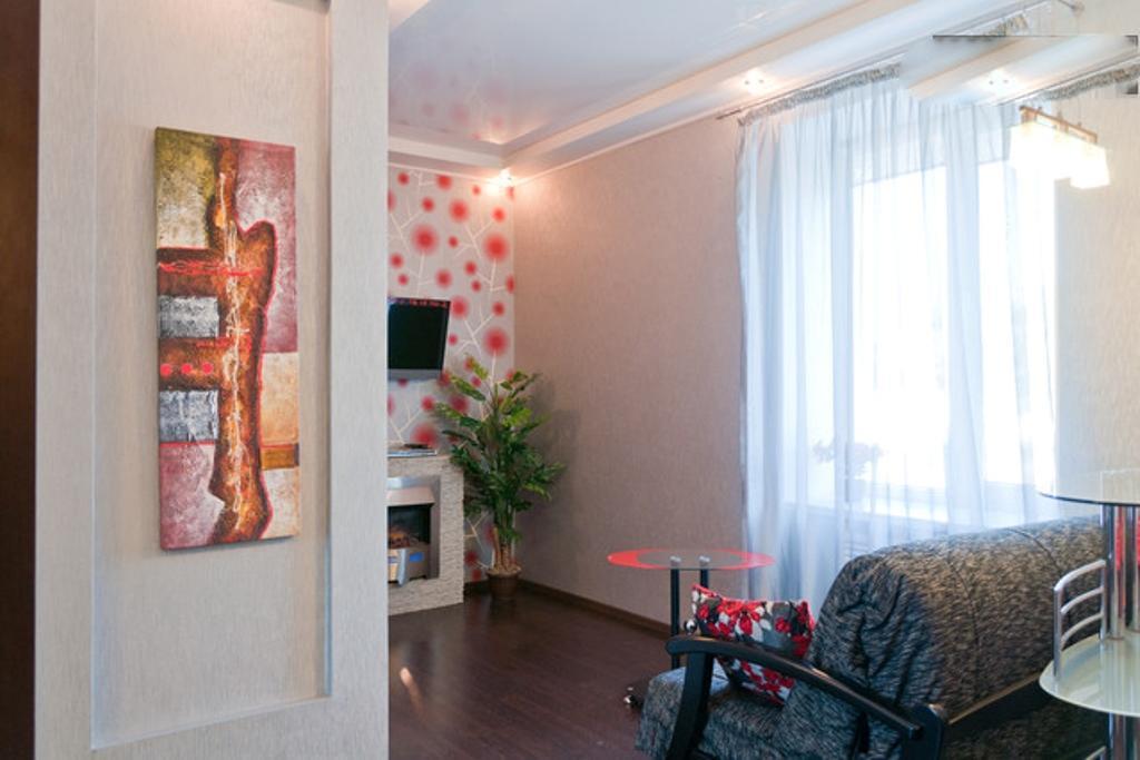 Modern Luxury Studio In The Center Of Kharkiv At Konstitutsii Square Exterior foto