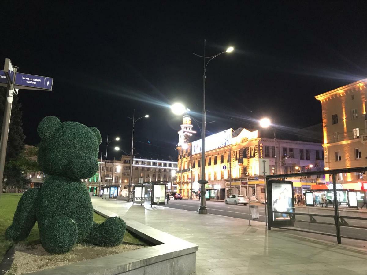 Modern Luxury Studio In The Center Of Kharkiv At Konstitutsii Square Exterior foto